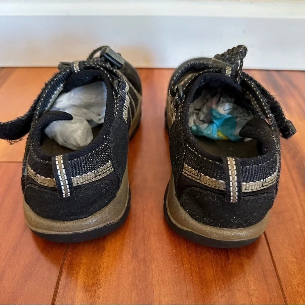 Keen Newport Waterproof Sandals Black Shoes Kid's Size 13